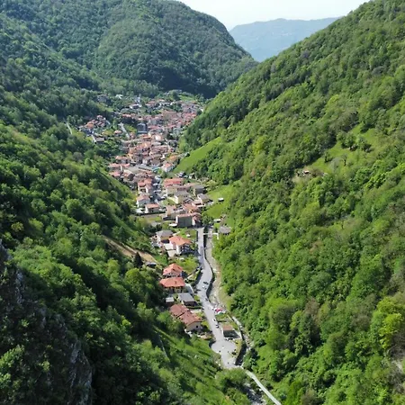 Valderf' Vendégház 3*